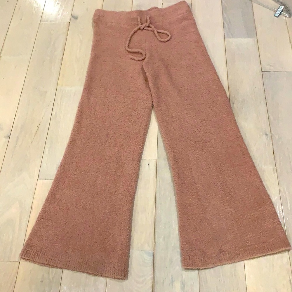 ❤️🌺brand new❤️wide leg knit pants🌸🌸❣️❤️❤️❤️vey nice, soft and warm❣️🌸❣️🌺❤️